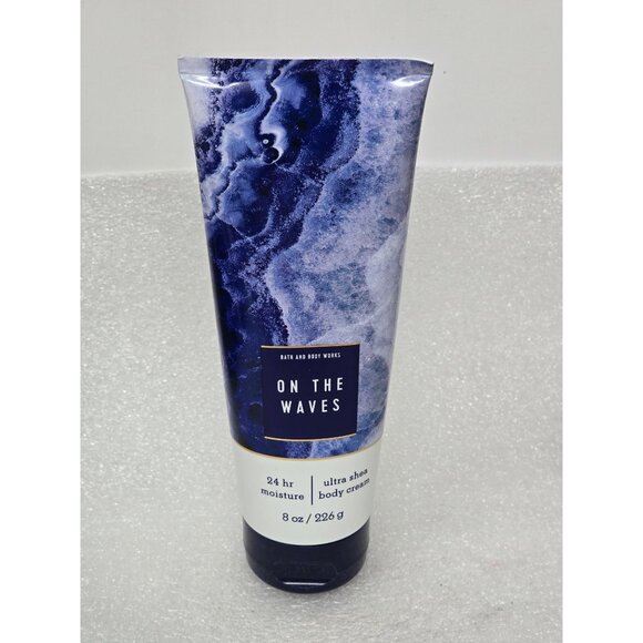 Bath & Body Works On The Waves Ultra Shea Body Cream 8 Oz - Picture 1 of 2